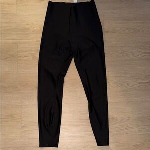 ALO Yoga Black Leggings - seamless. **only worn 2x